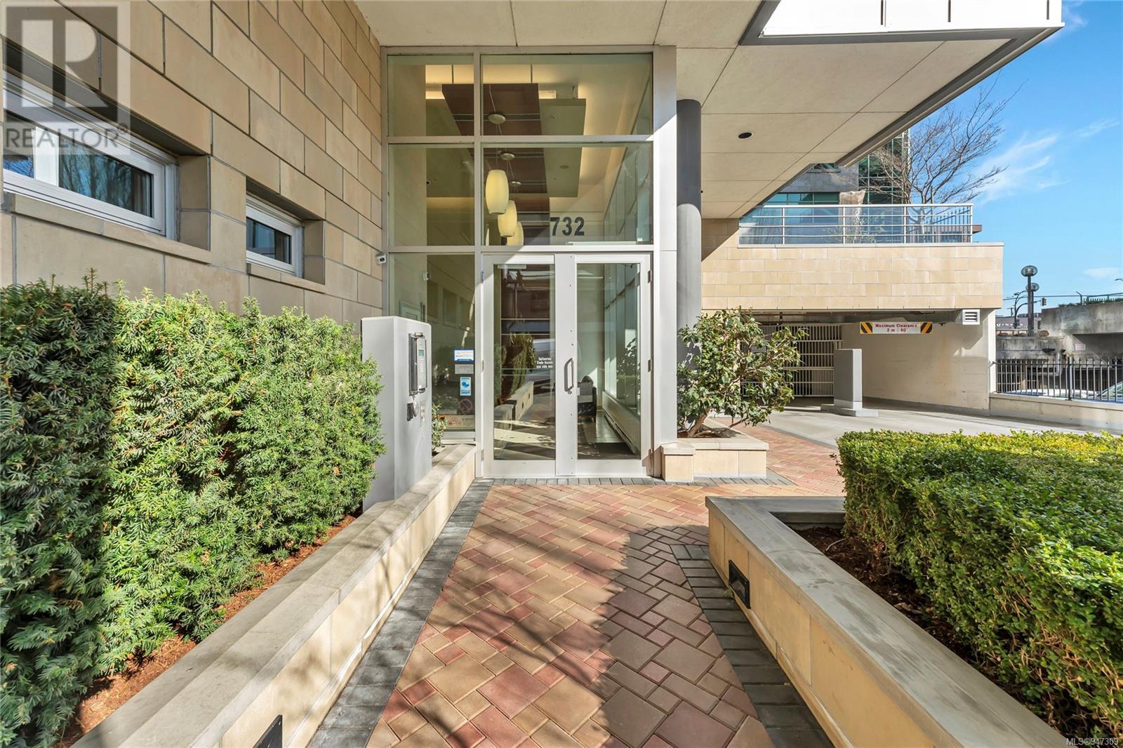 908 732 Cormorant St, #908