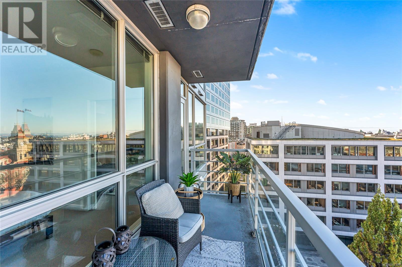 908 732 Cormorant St, #908