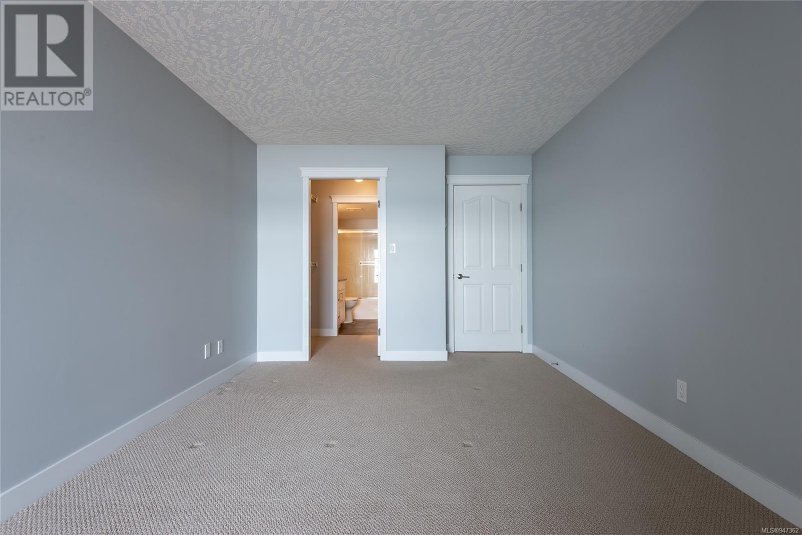 205 87 Island Hwy S, #205