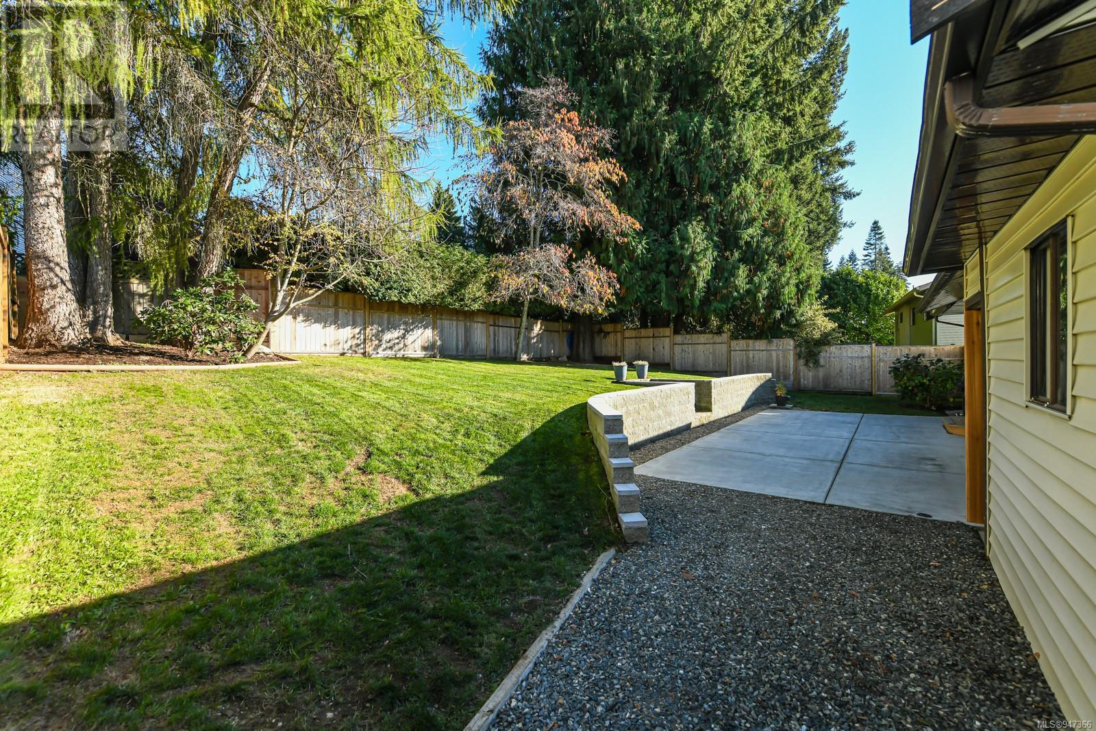792 Highwood Dr
