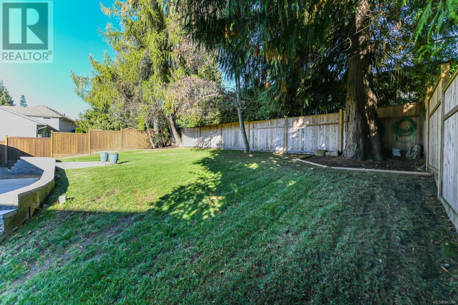 792 Highwood Dr