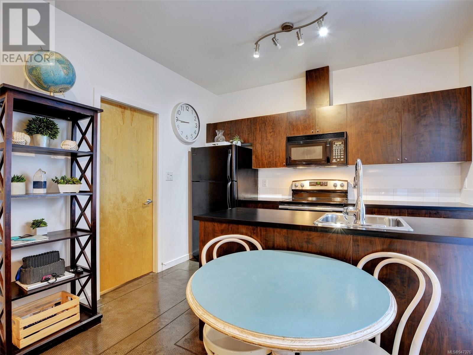 305 848 Mason St, #305