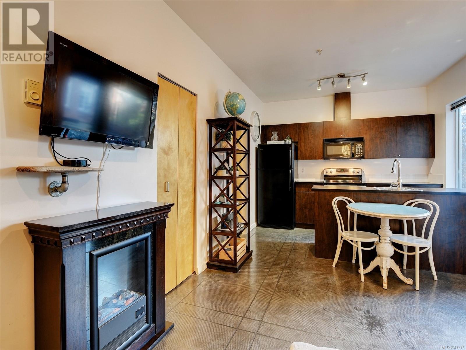 305 848 Mason St, #305