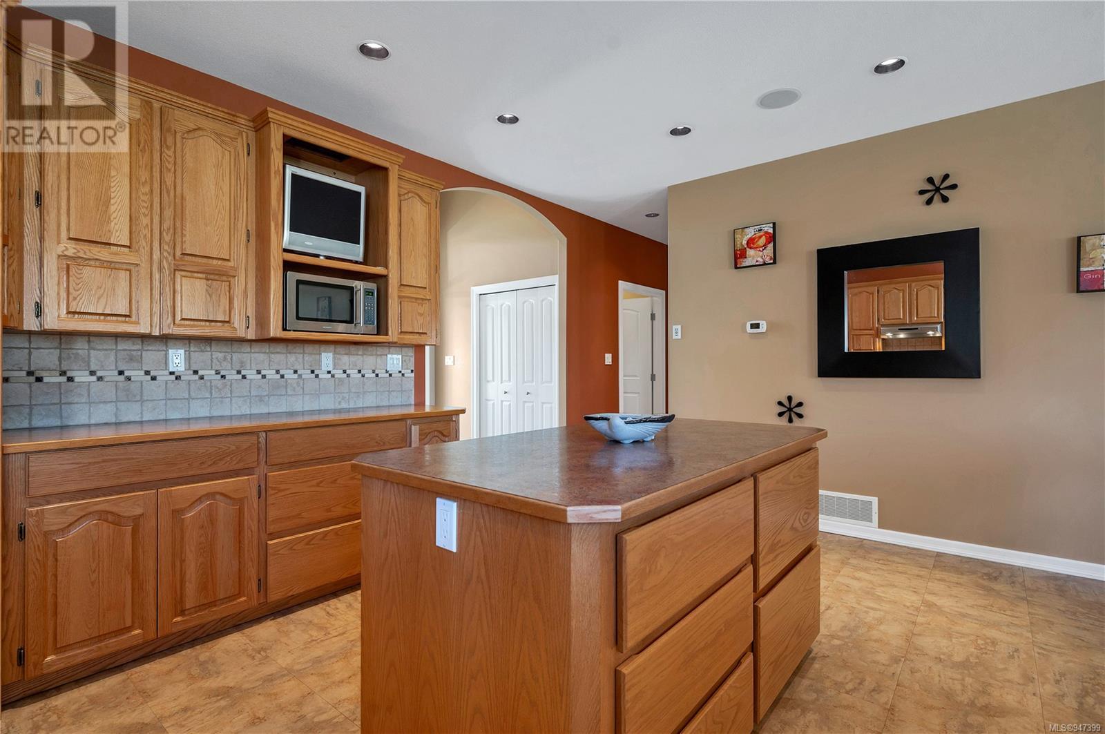 2136 FOREST Grove