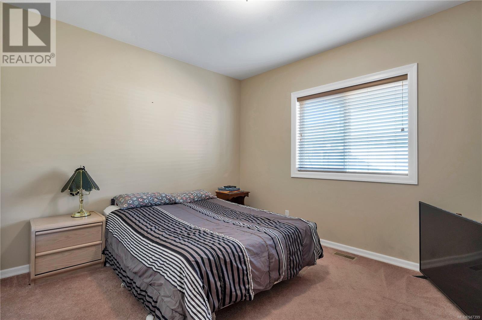 2136 FOREST Grove