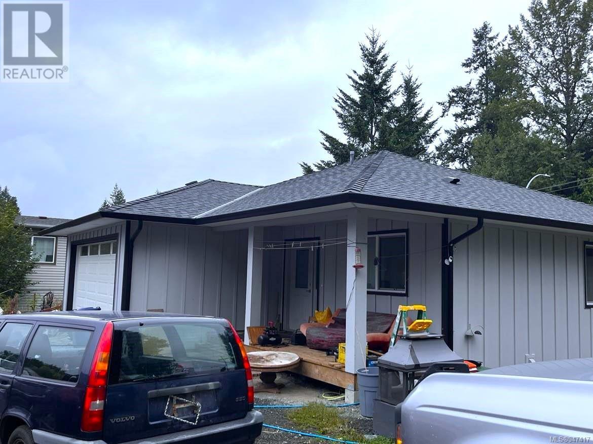 825 Evergreen Rd