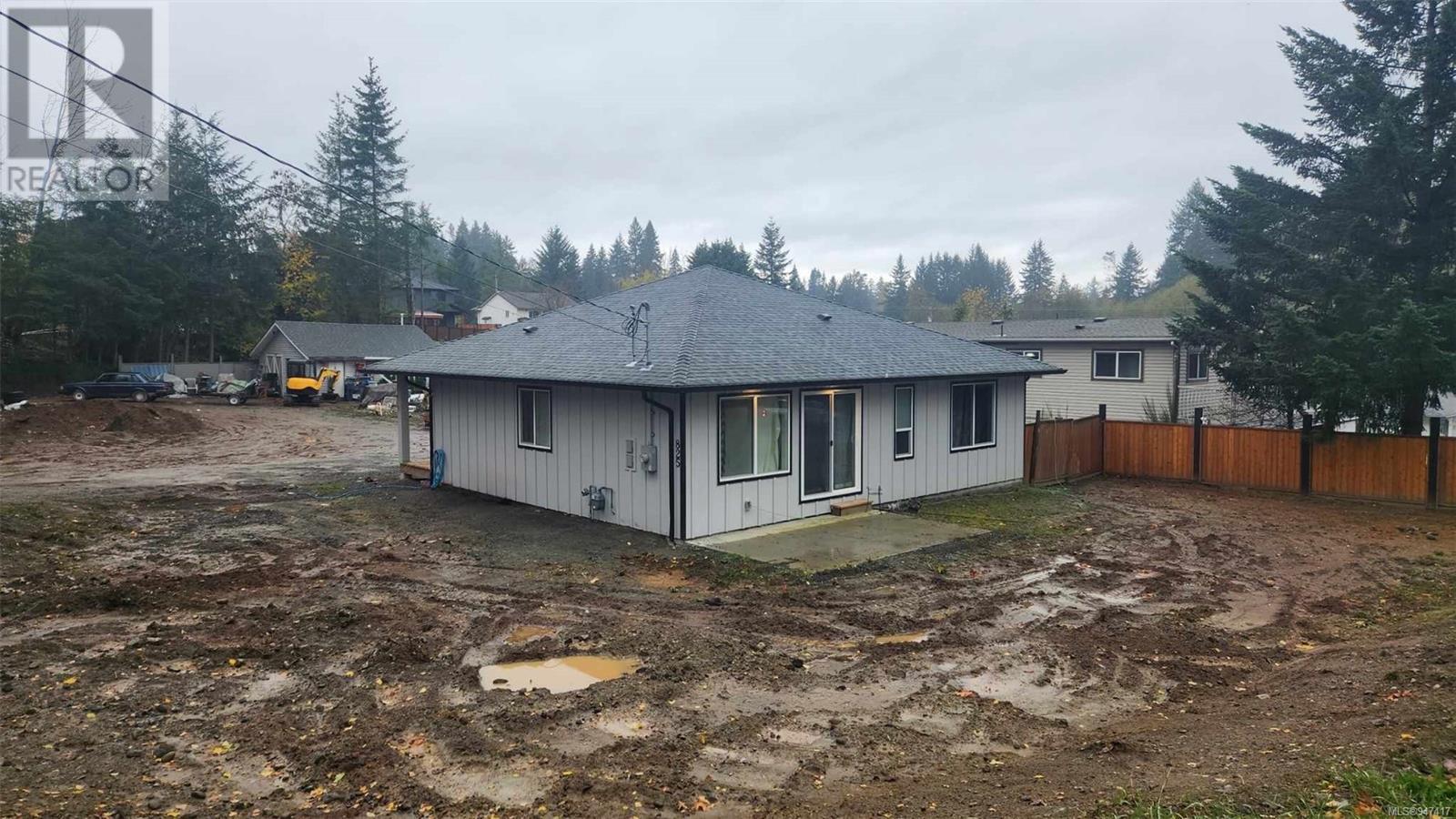 825 Evergreen Rd