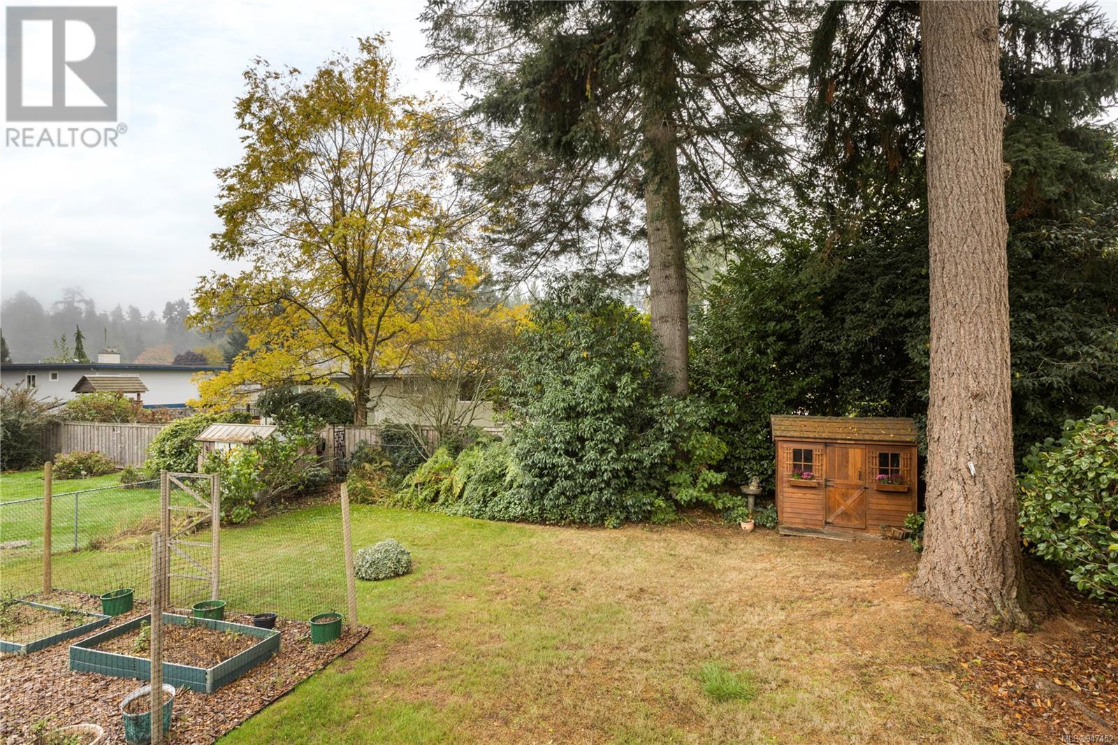 577 Hallsor Dr