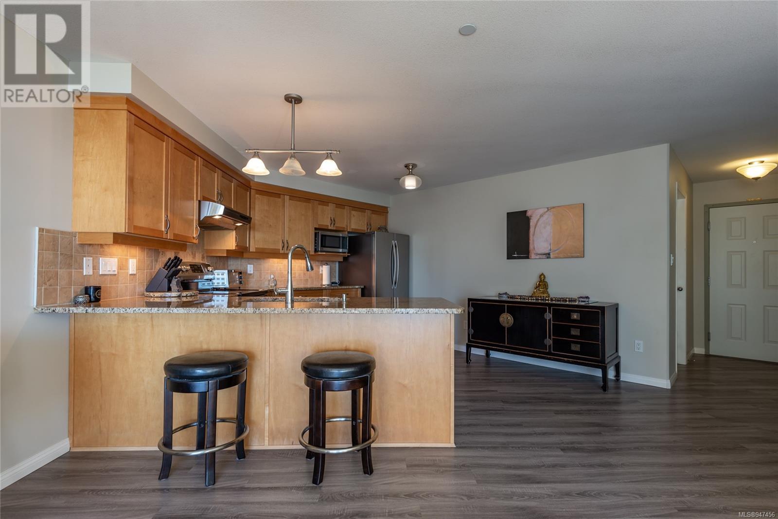 217 350 Island Hwy S, #217