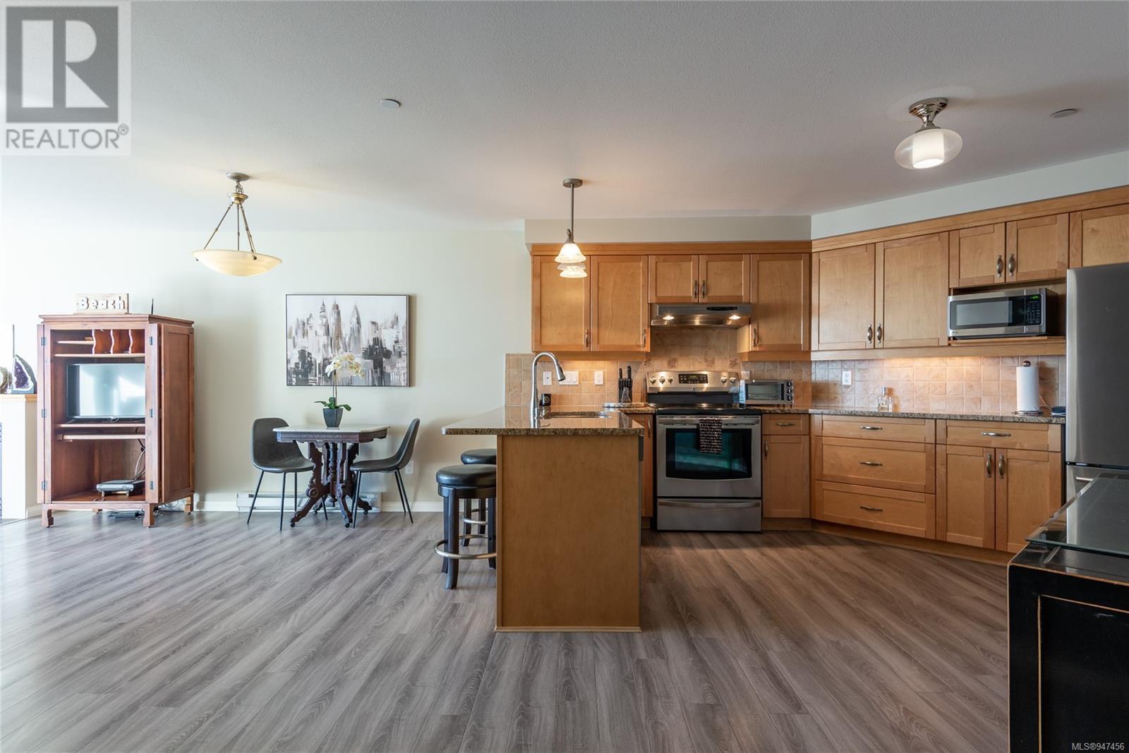 217 350 Island Hwy S, #217