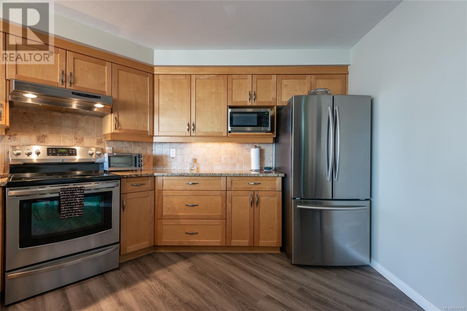 217 350 Island Hwy S, #217