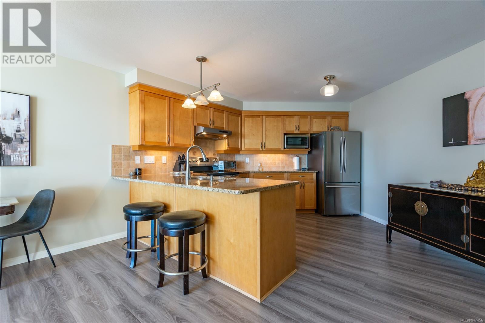 217 350 Island Hwy S, #217