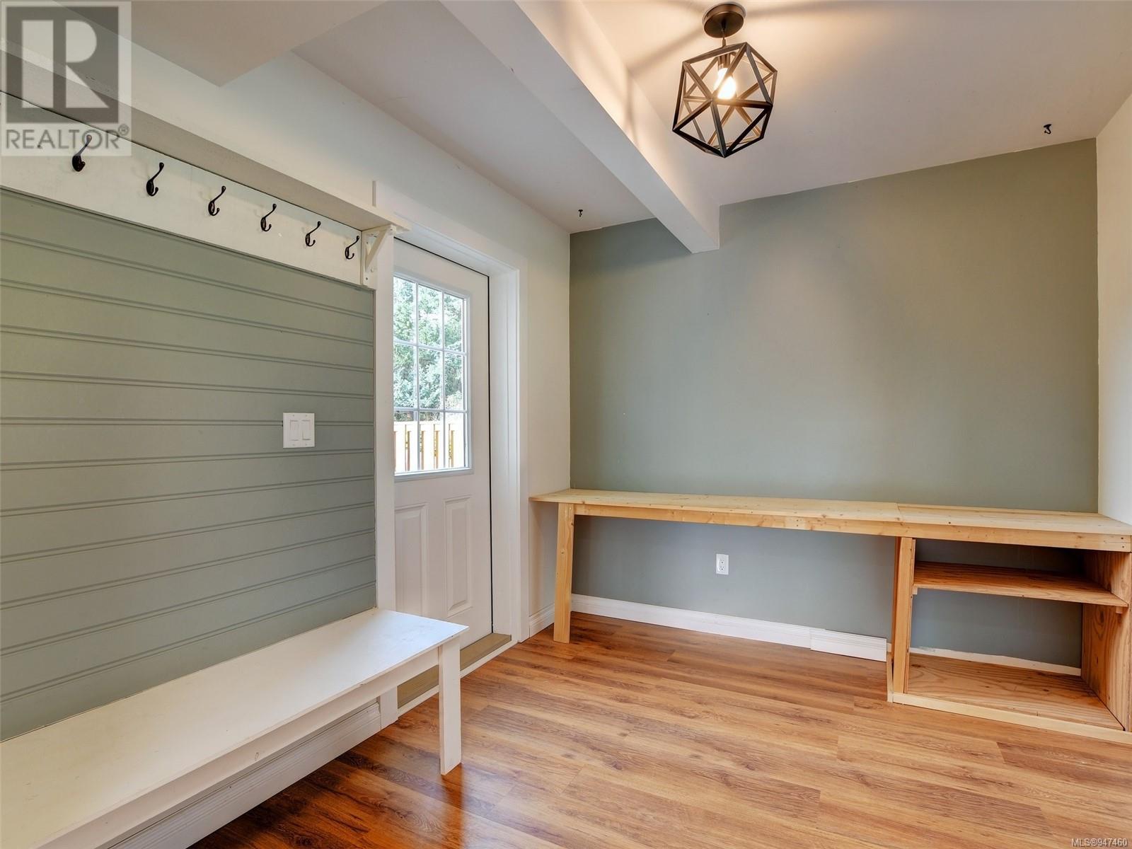 527 Bunker Rd