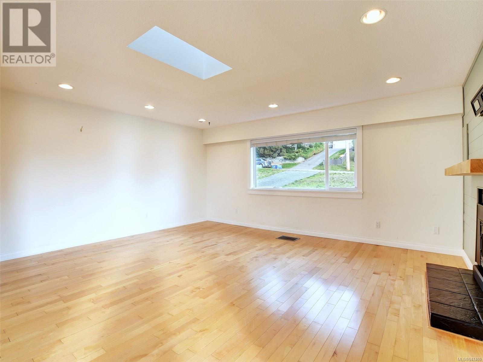 527 Bunker Rd