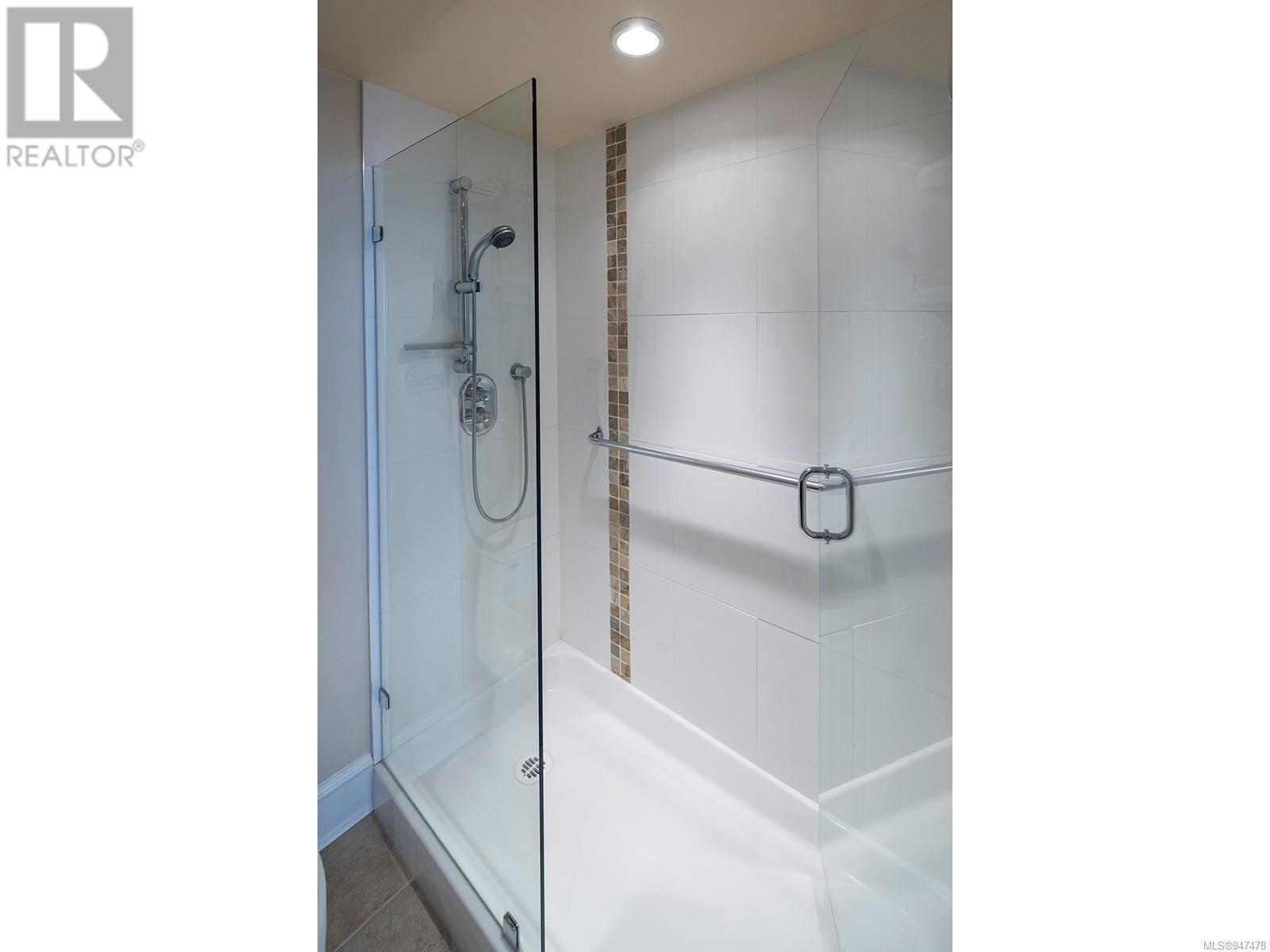 710 225 Belleville St, #710