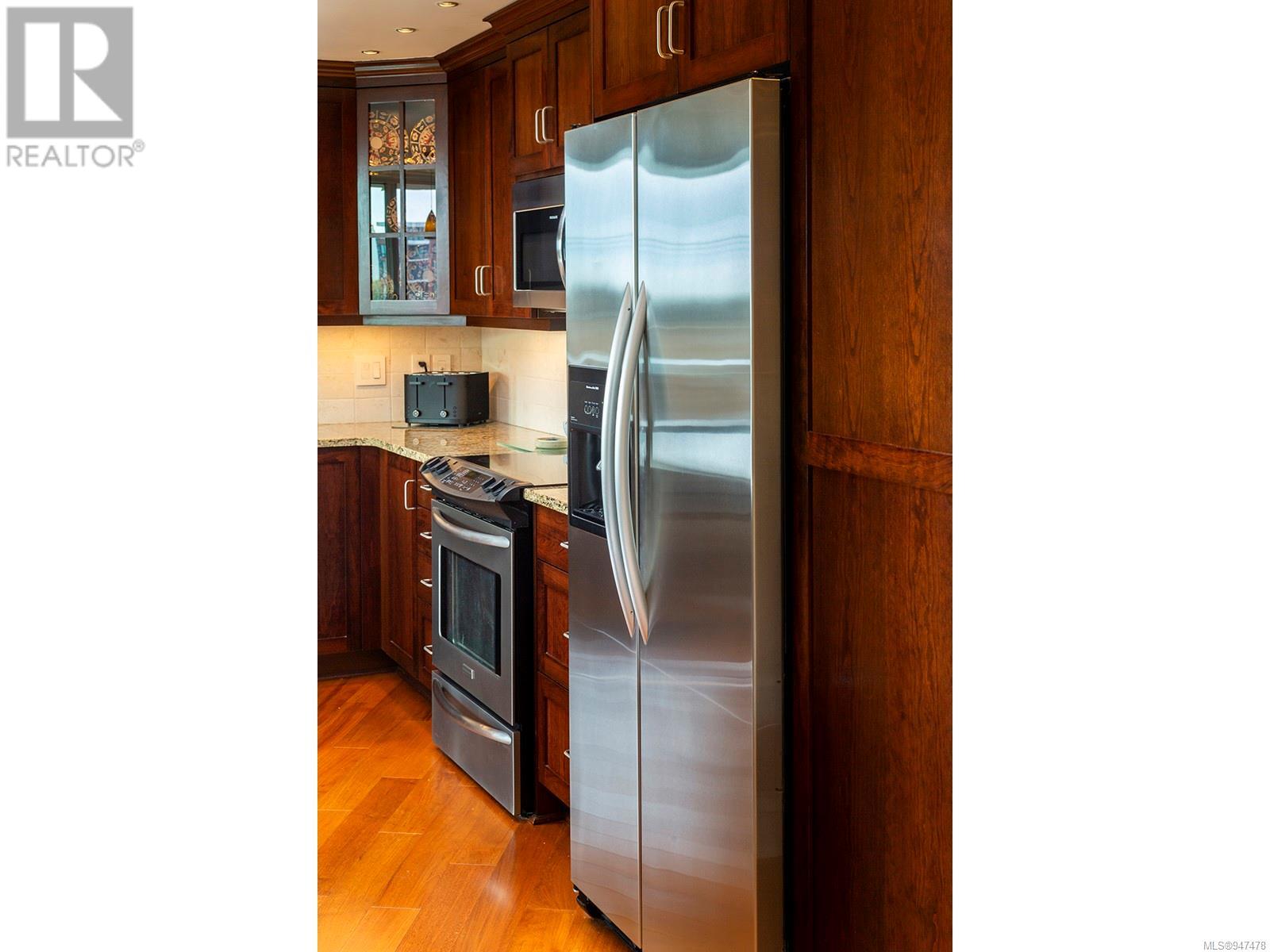 710 225 Belleville St, #710