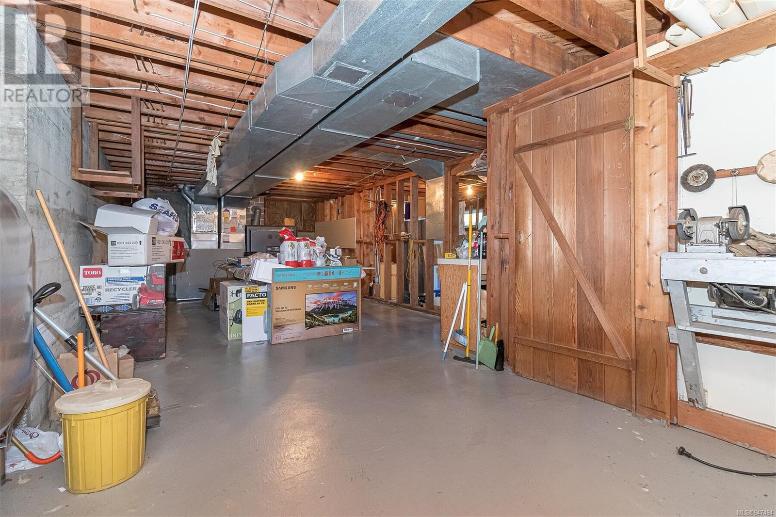 560 Trout Lane