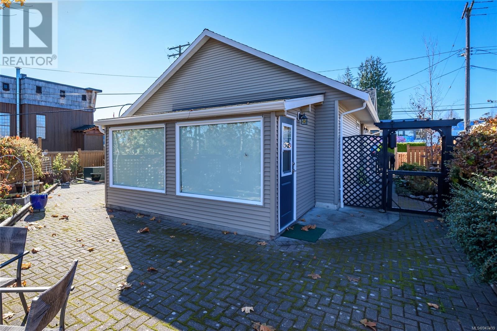 290 Cliffe Ave