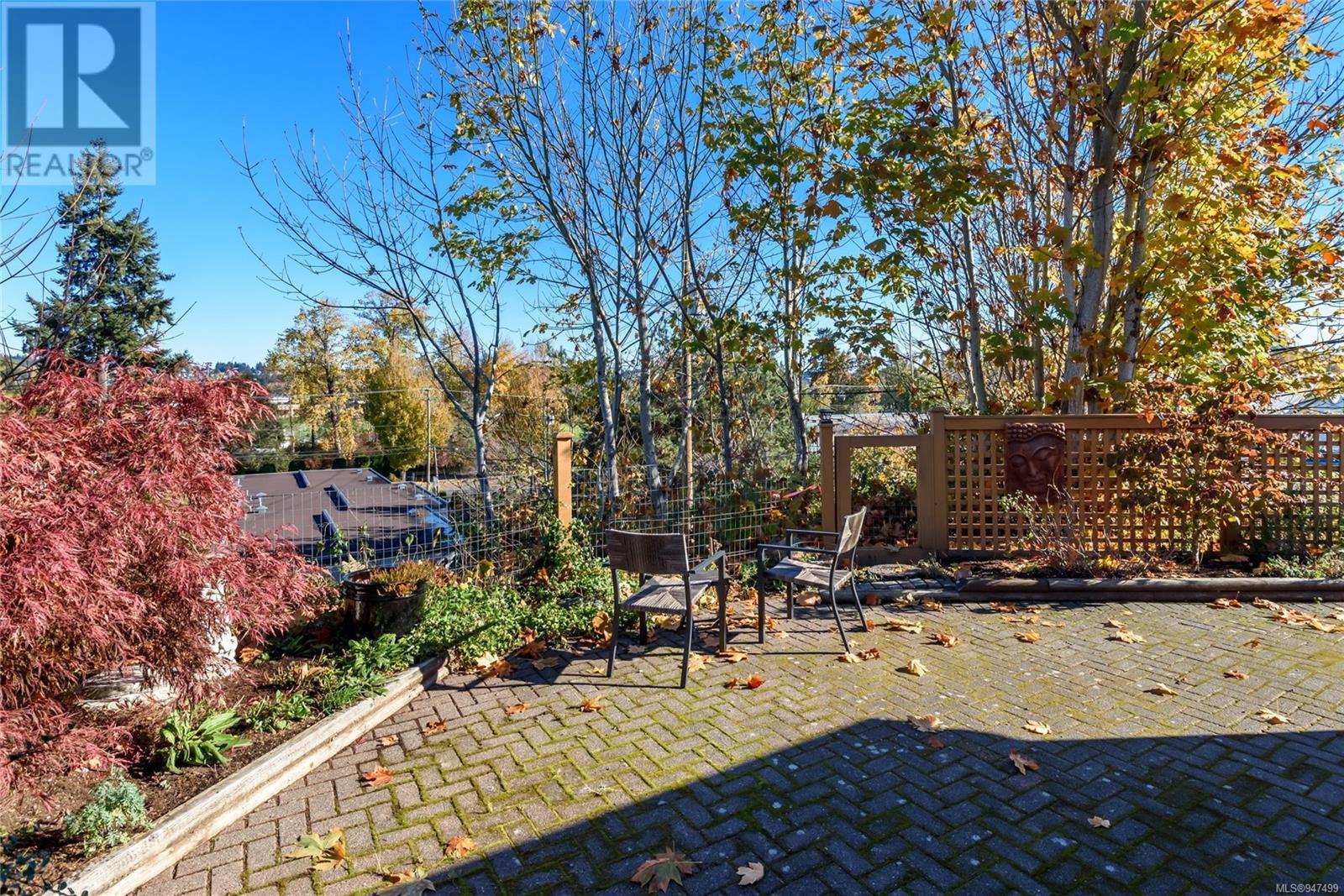 290 Cliffe Ave