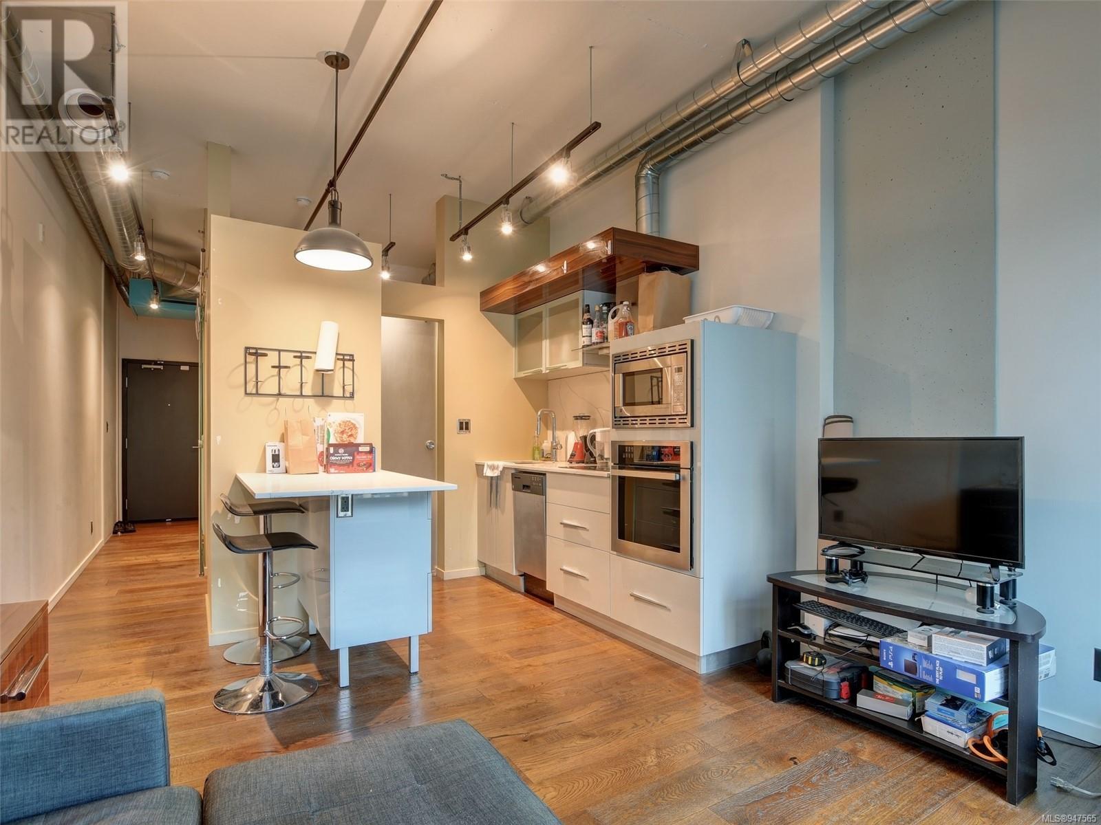 523 1029 View St, #523