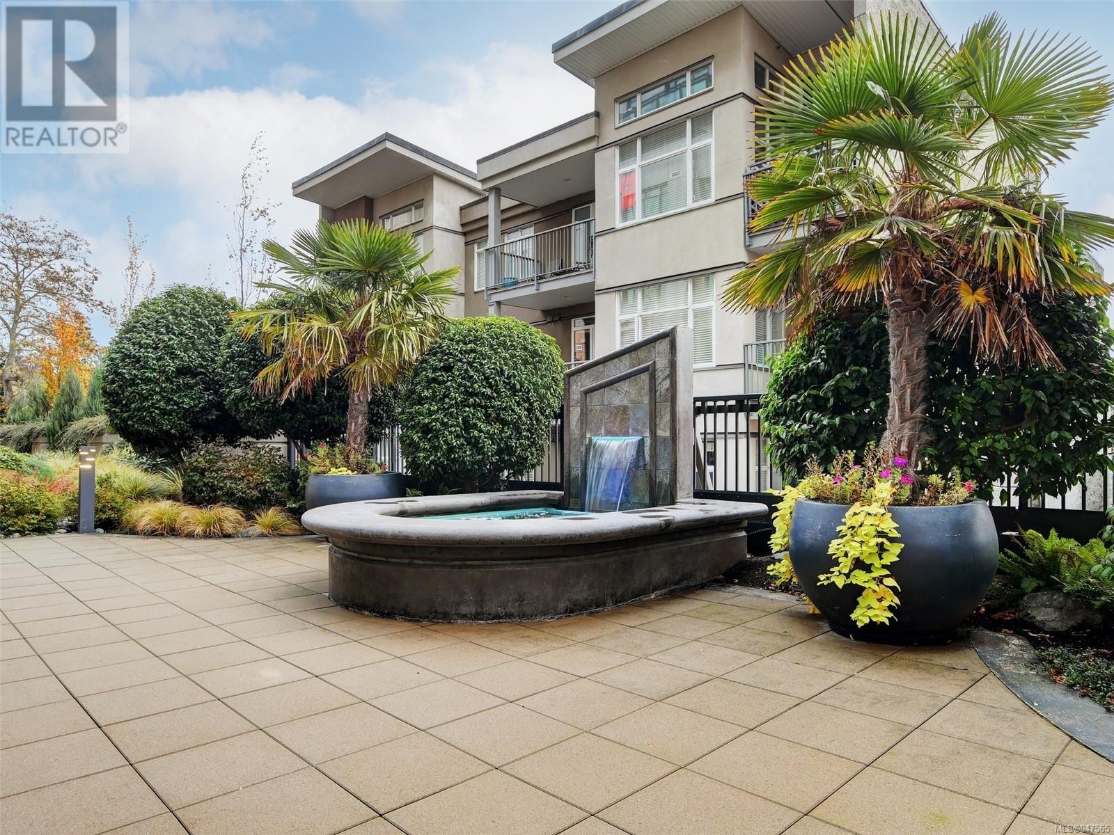 523 1029 View St, #523