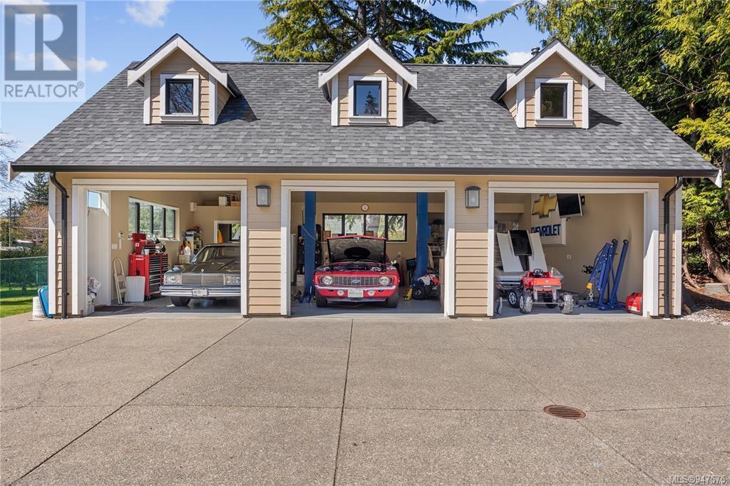 1533 Cedar Ave