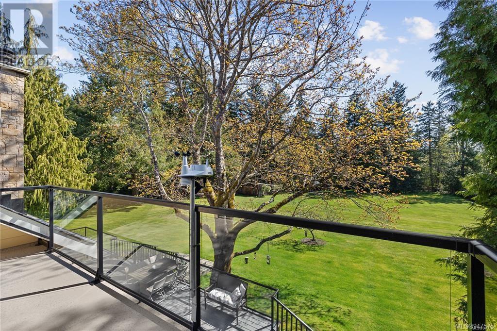 1533 Cedar Ave