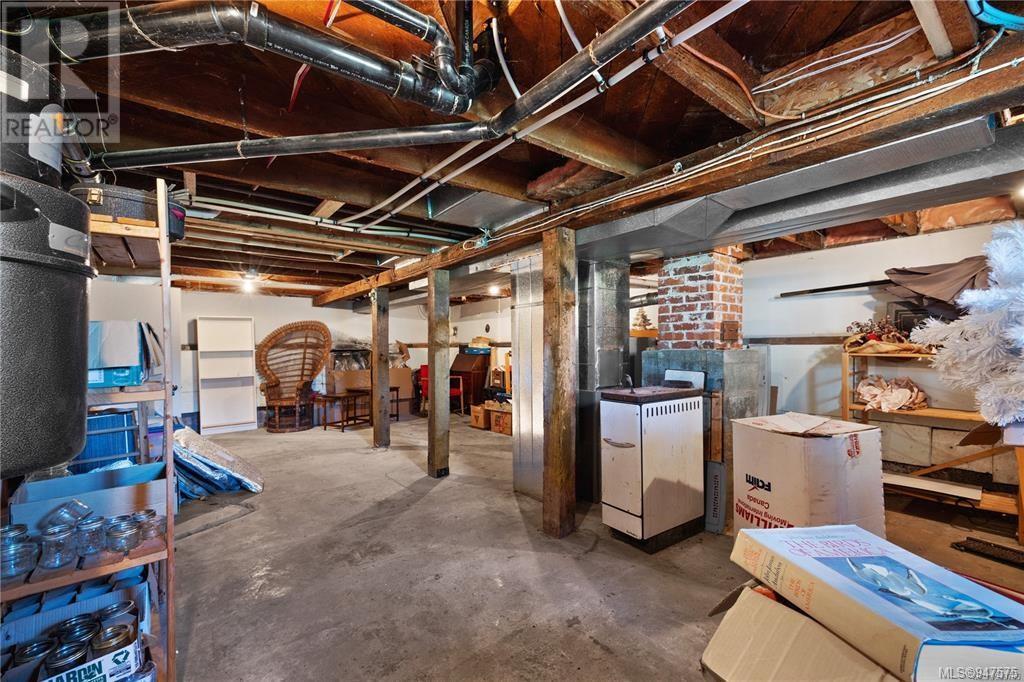 1533 Cedar Ave