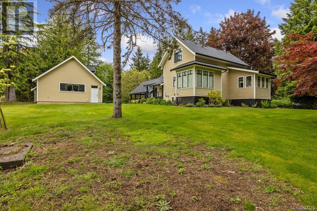 1533 Cedar Ave