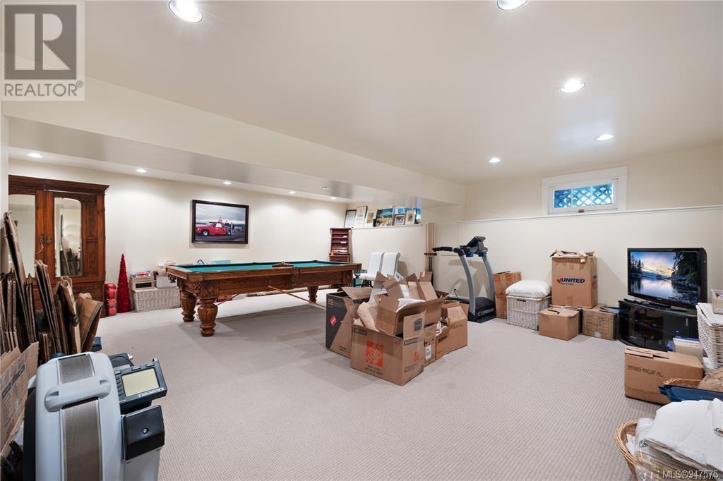 1533 Cedar Ave