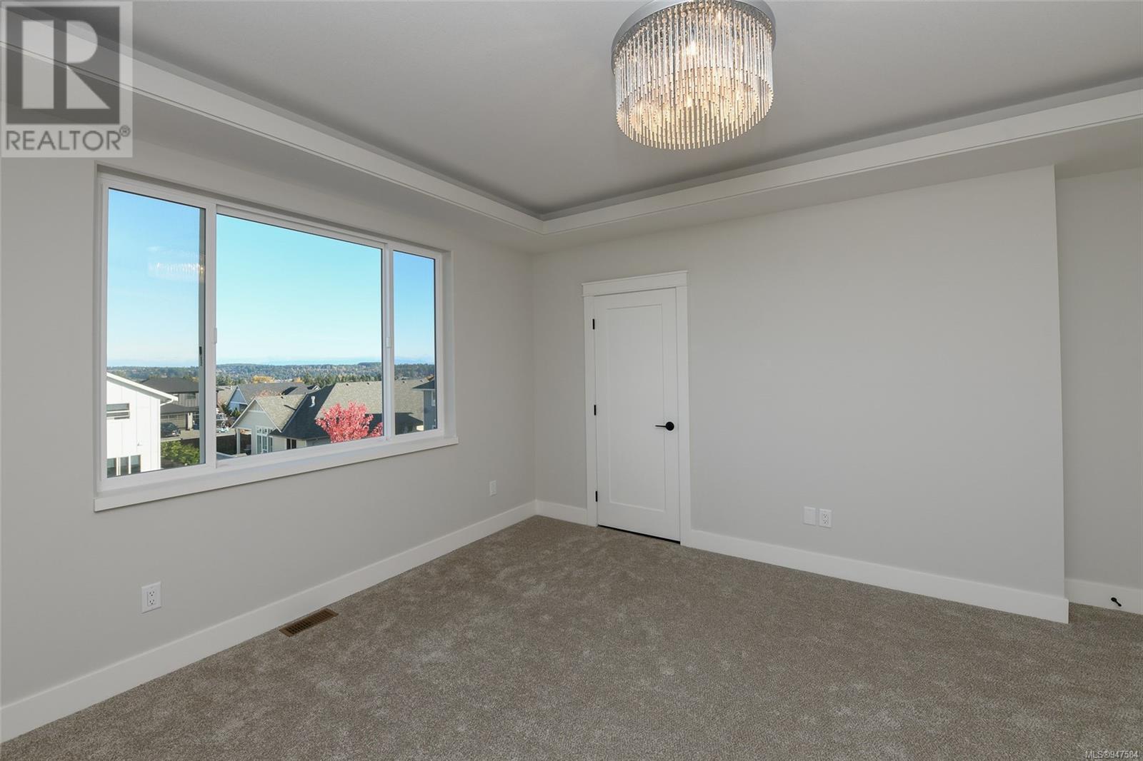 3402 Eagleview Cres