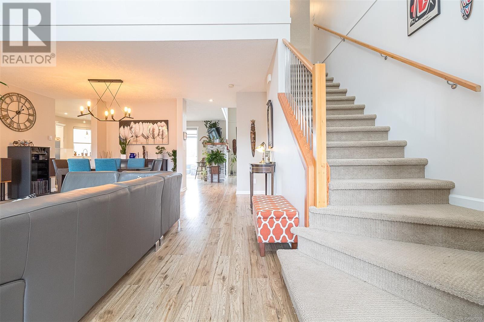 2454 Anthony Pl