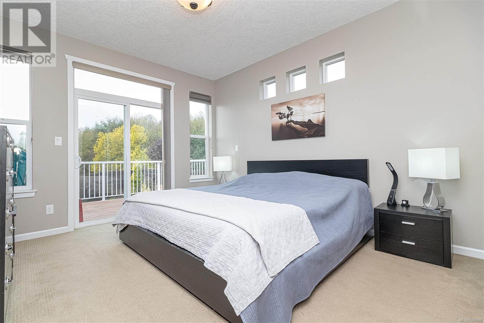 2454 Anthony Pl