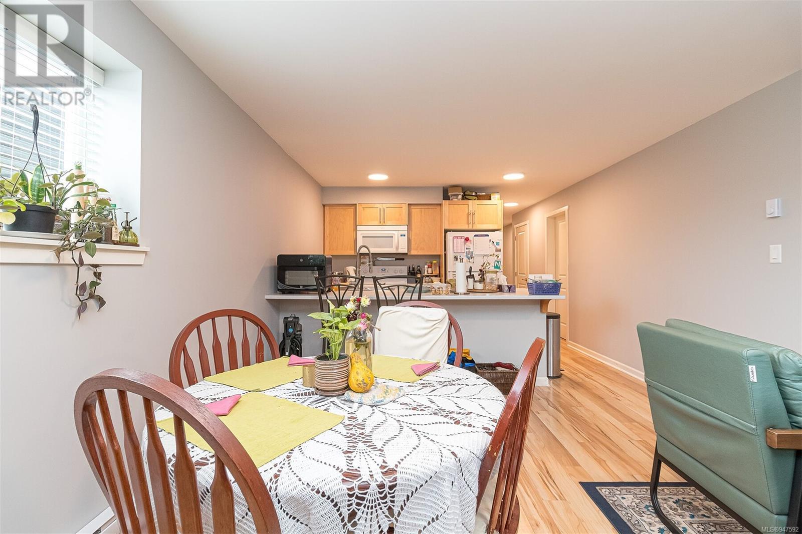 2454 Anthony Pl