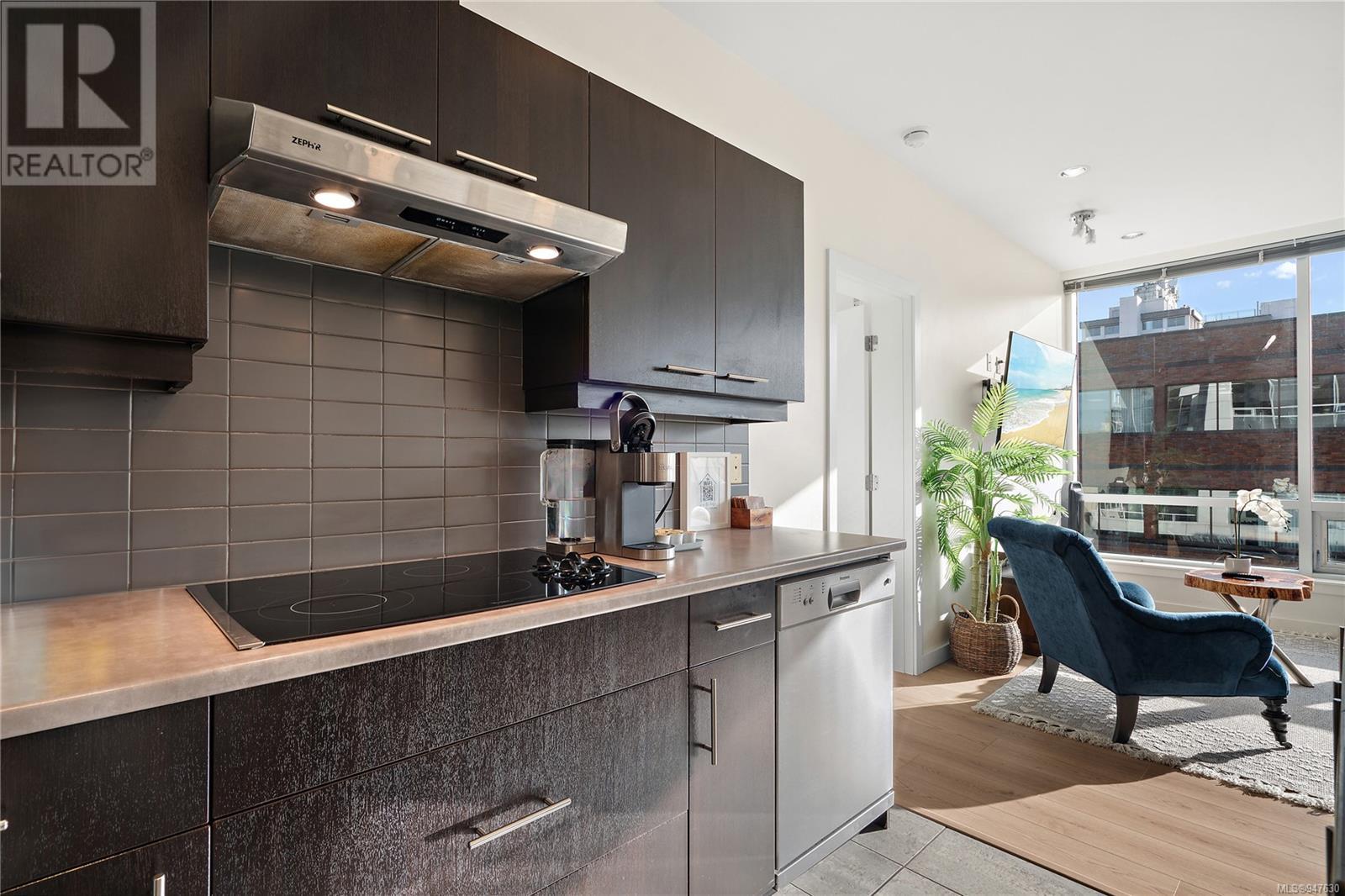 504 732 Broughton St, #504