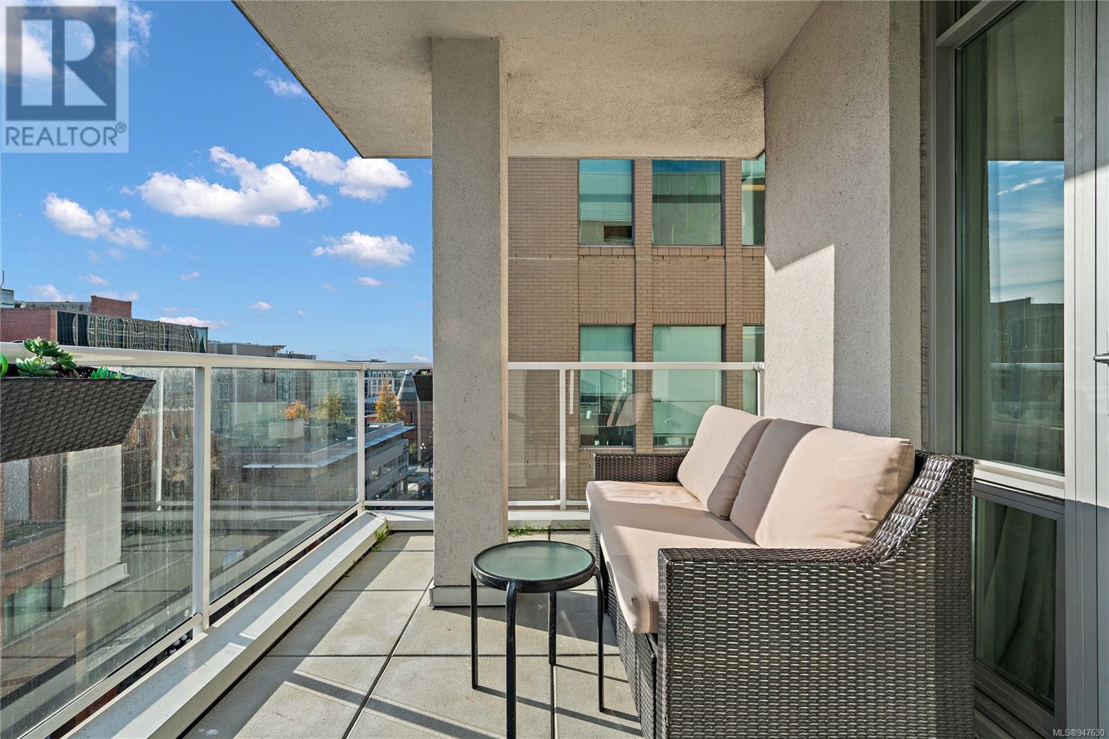 504 732 Broughton St, #504