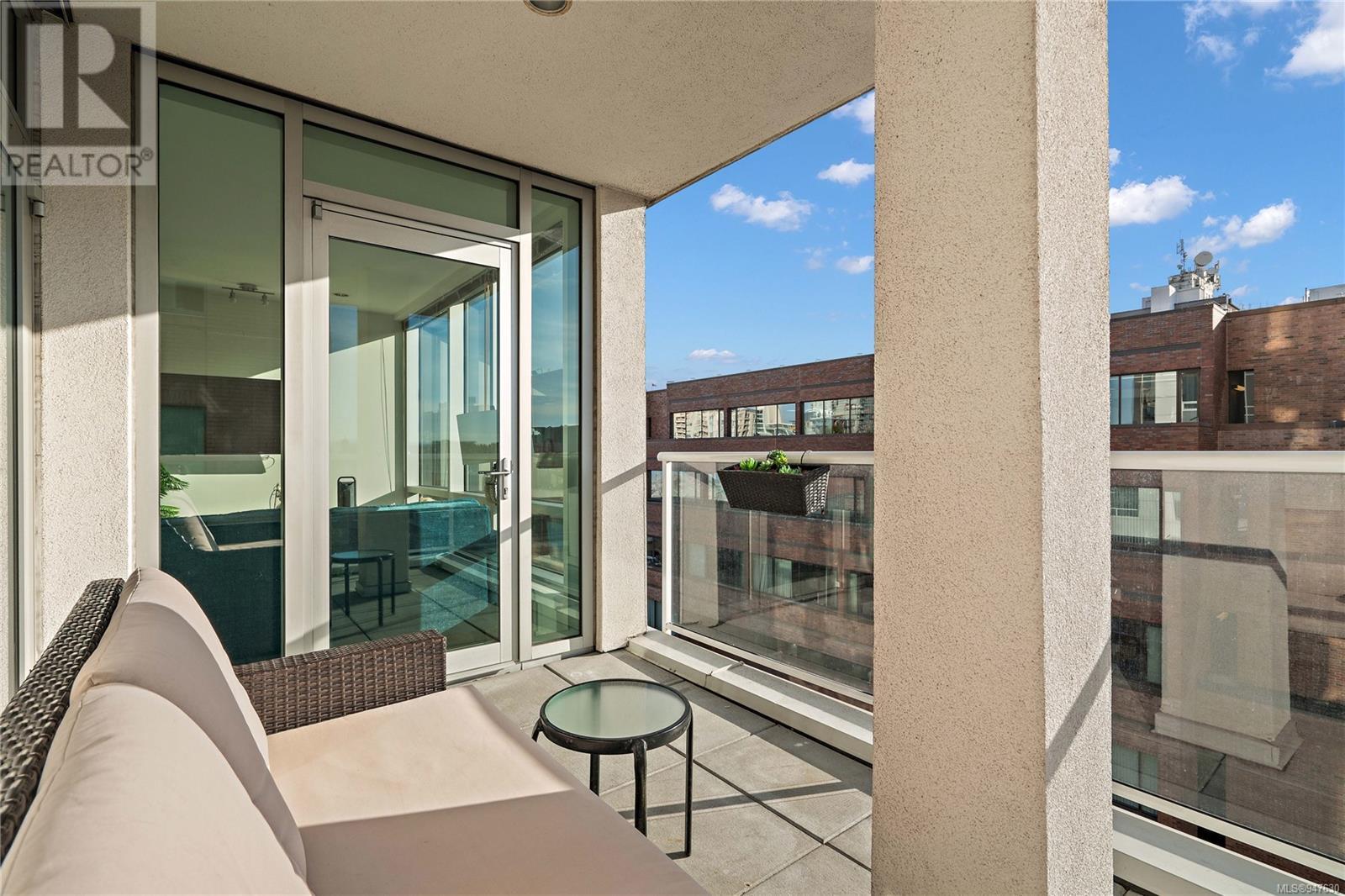 504 732 Broughton St, #504