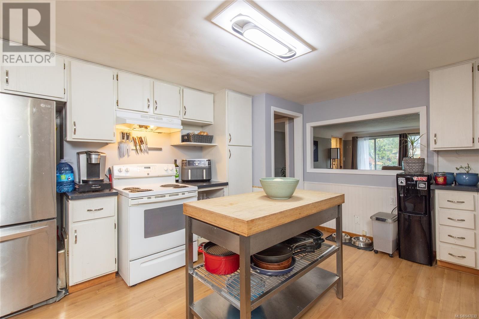4822 David St