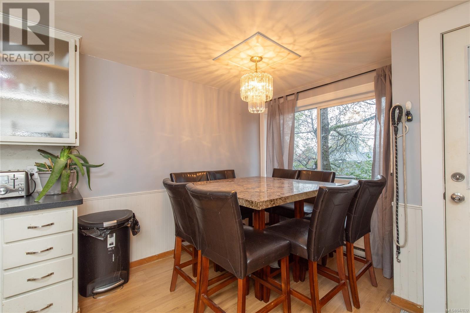 4822 David St