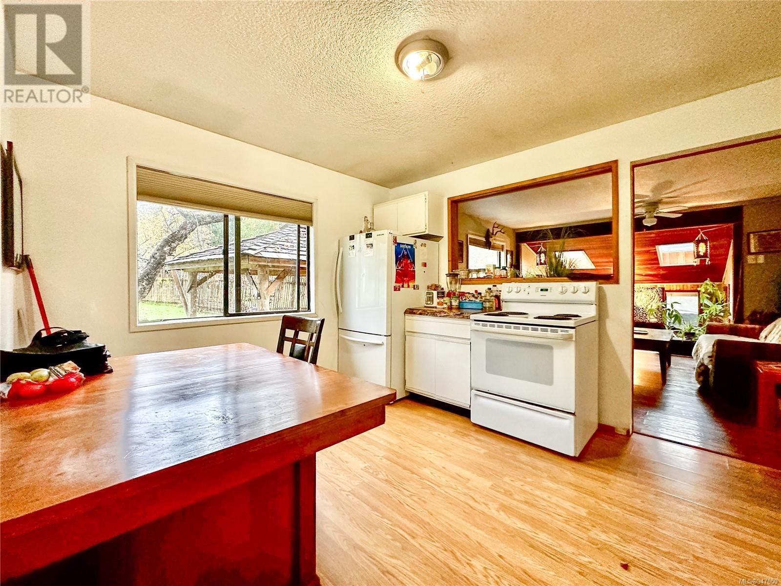 671 Cramer Rd