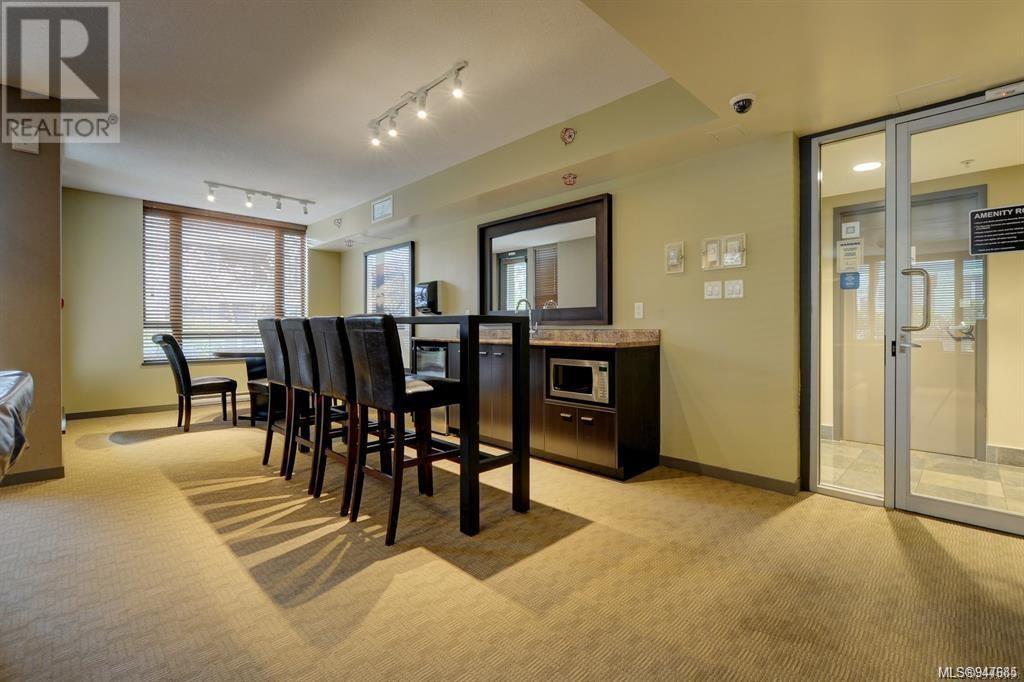 1703 751 Fairfield Rd, #1703