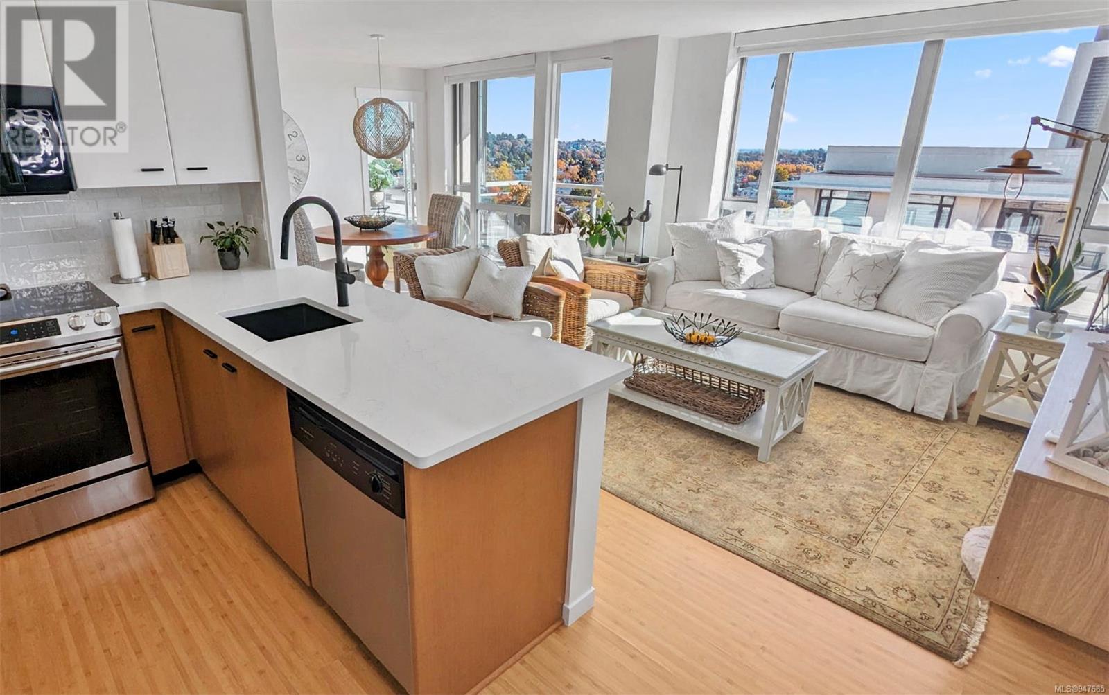 1703 751 Fairfield Rd, #1703