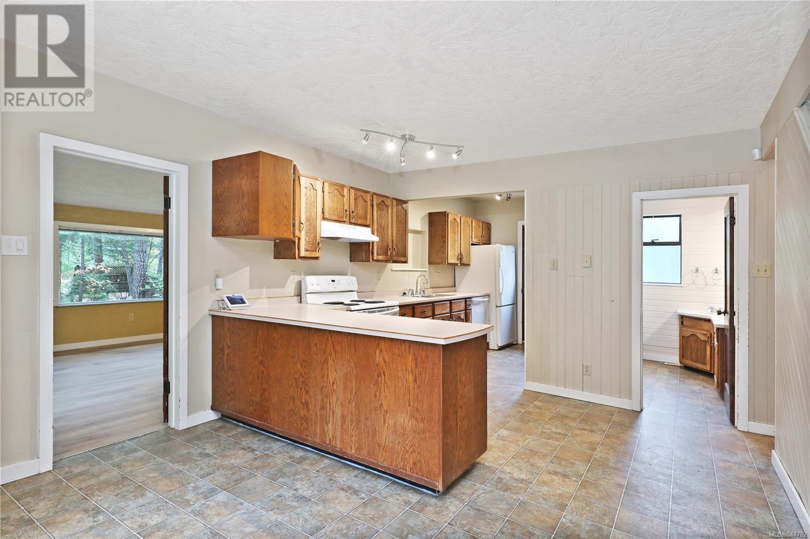 1751 Atlas Rd
