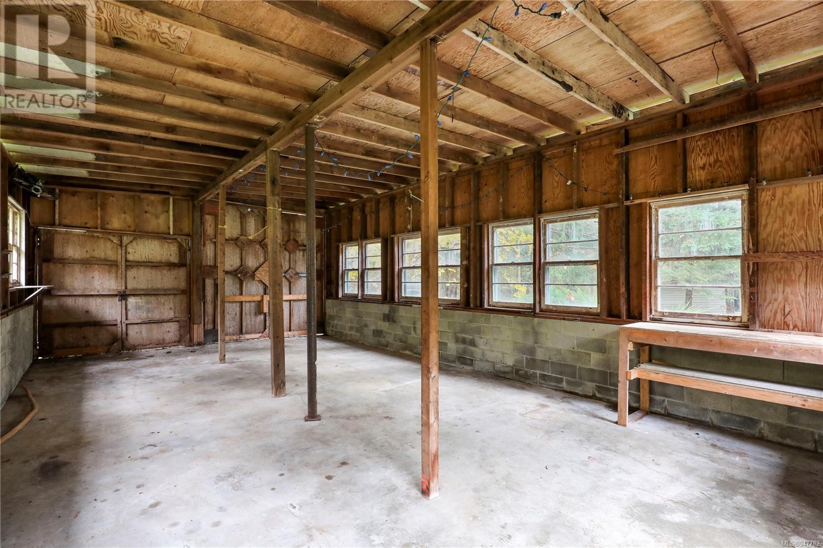 1751 Atlas Rd