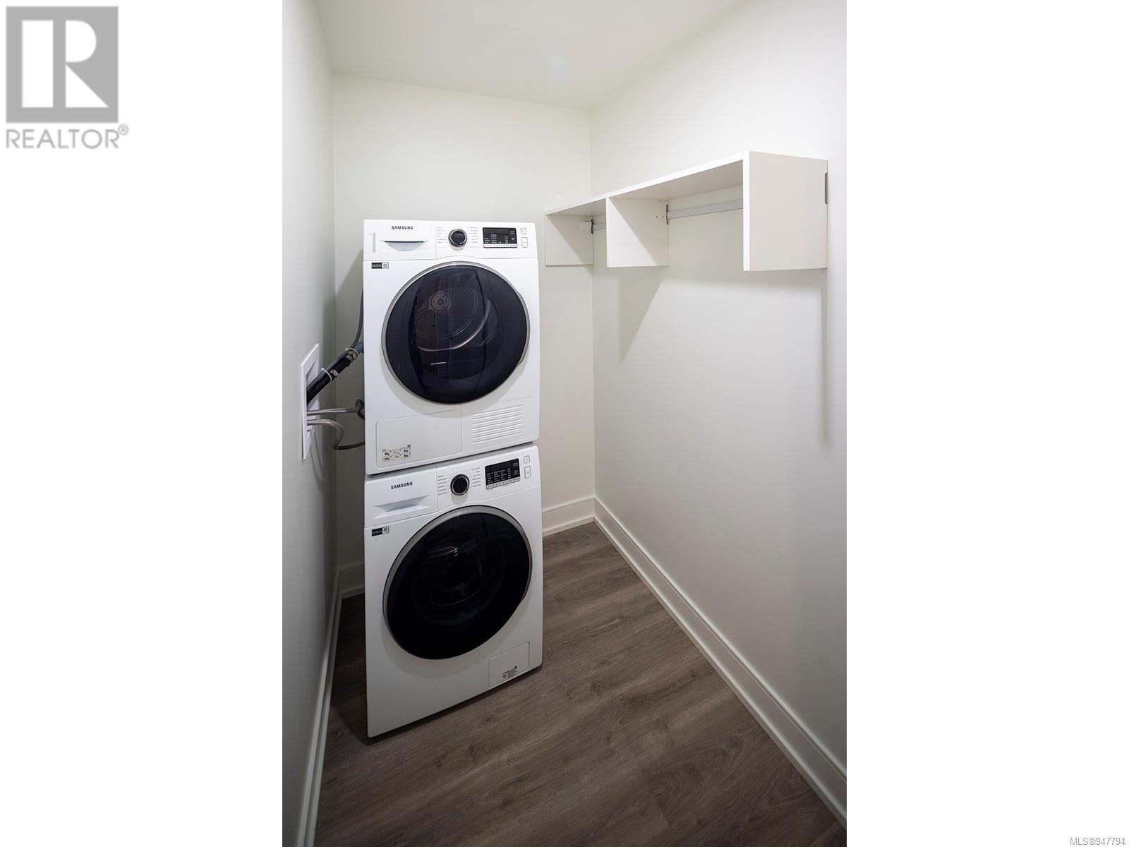 719 1628 Store St, #719
