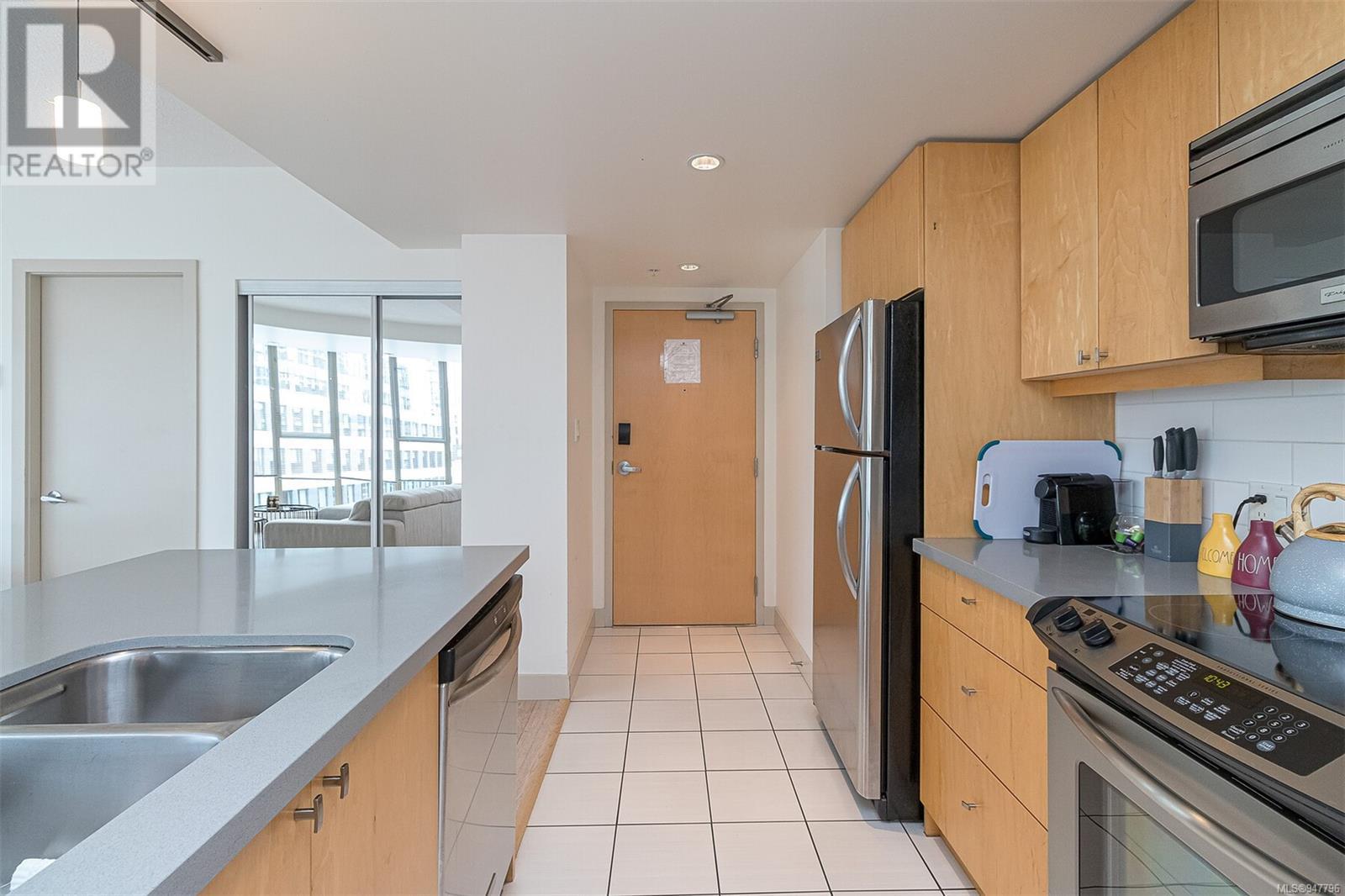 601 760 Johnson St, #601