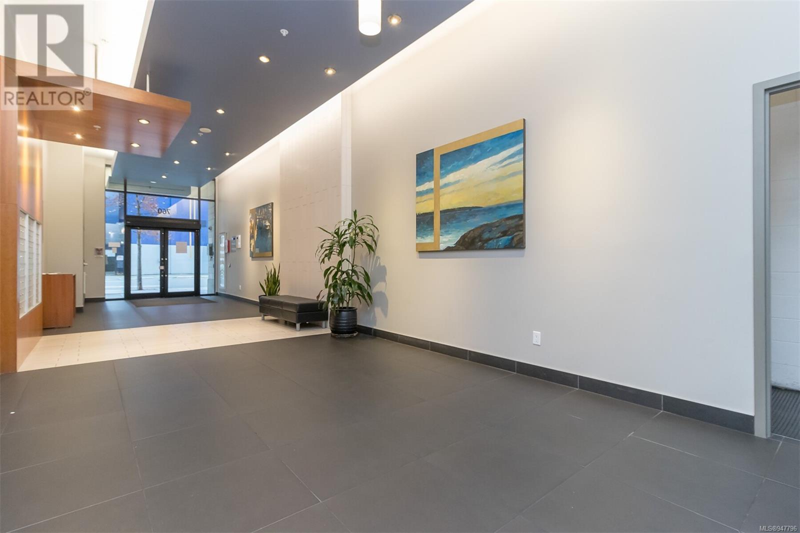 601 760 Johnson St, #601