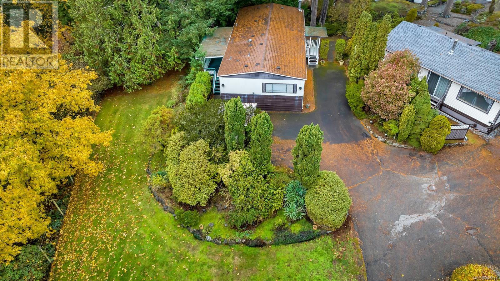 34 5838 Blythwood Rd, #34