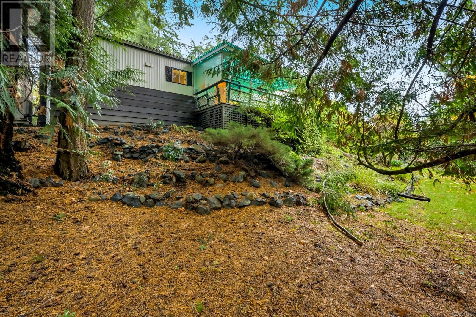 34 5838 Blythwood Rd, #34