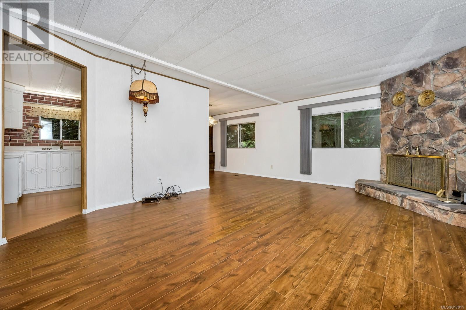 34 5838 Blythwood Rd, #34